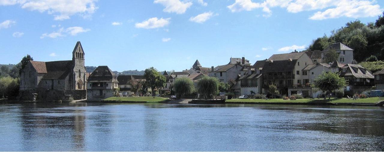 Logis Face A L'Abbatiale Leilighet Beaulieu-sur-Dordogne Eksteriør bilde